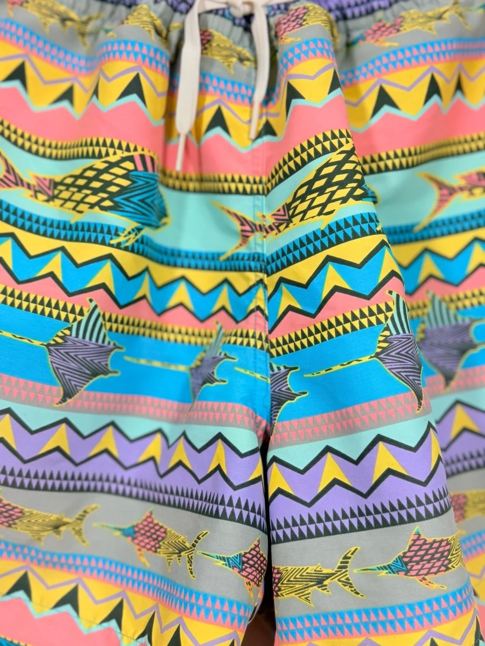 chubbies bright aztec